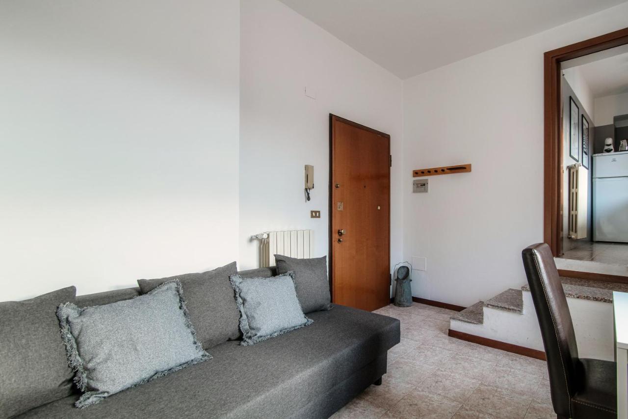 Apartment Piazza Roma By Quokka 360 - Historic Flat In The Centre Of Como Exterior photo